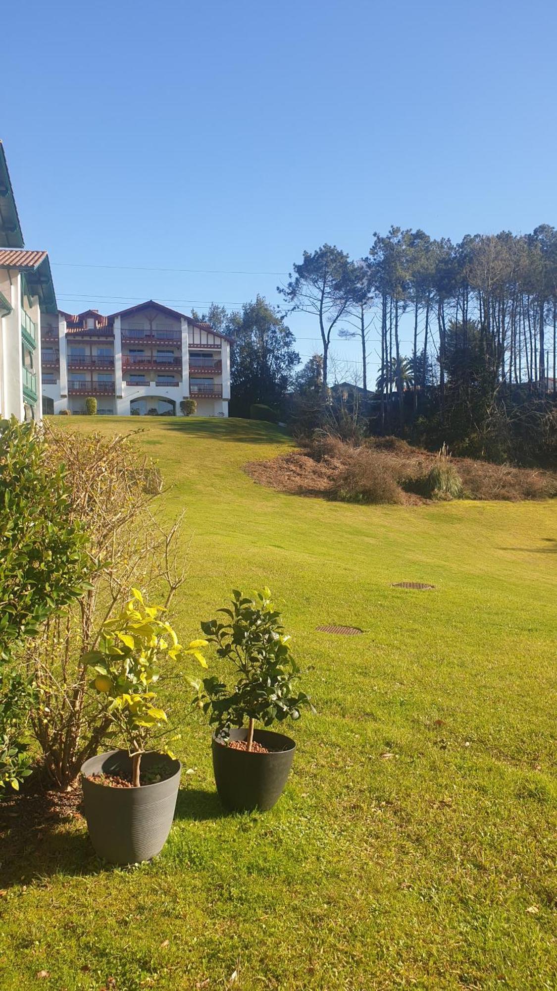 Appartement Calme Avec Jardin Bidart Biarritz Exterior foto